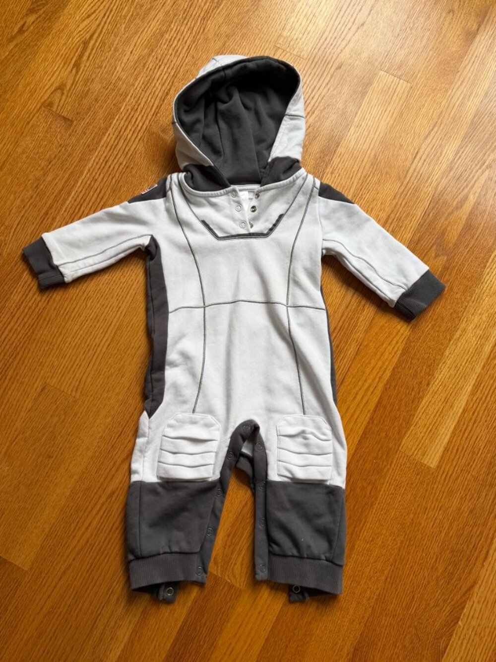 SpaceX Kid's Spacesuit Onesie 12M Hooded Snap Romper